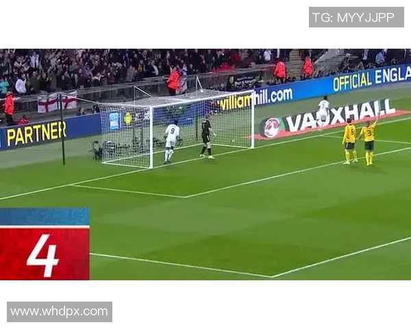 足球巨星们的家庭生活：从赛场到家园，见证他们如何成为好爸爸